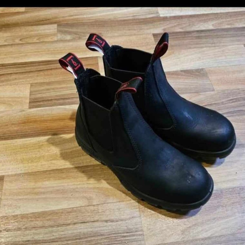 Black widow steel toe boots new 200$ or best offer
